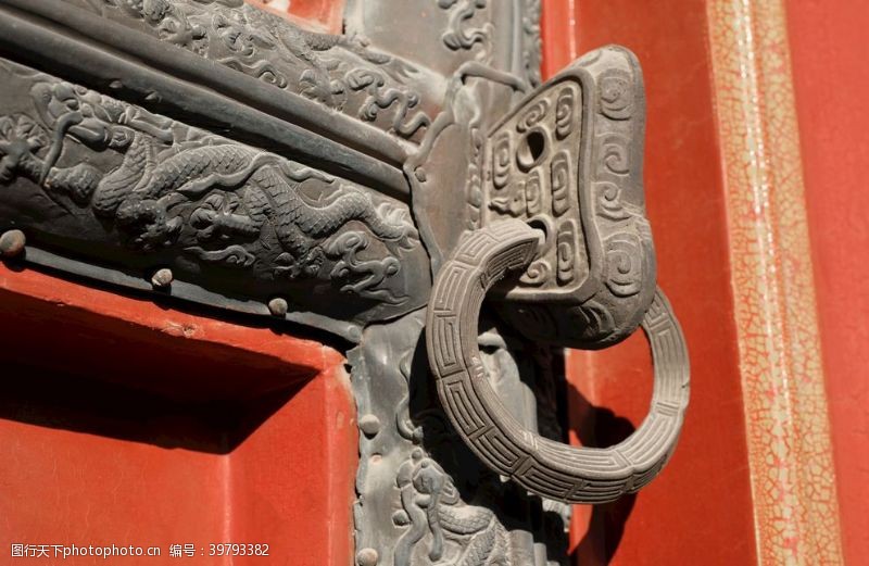 正式北京国子监辟雍正门门环图片