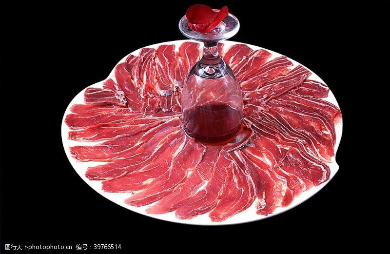 菜肴展板法国骑士的拉图红酒浸牛展肉图片