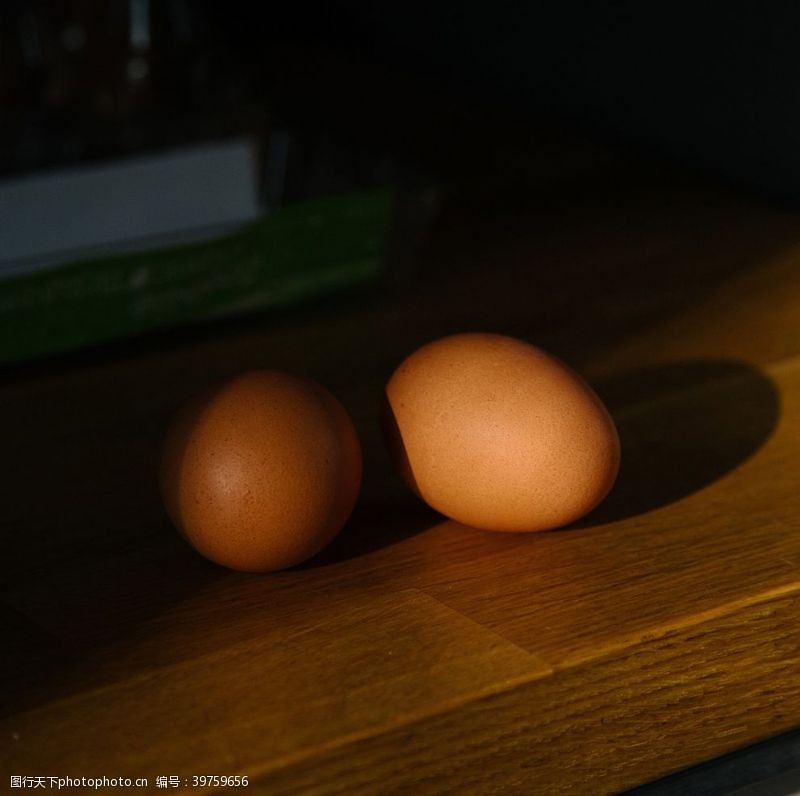 孵蛋鸡蛋图片