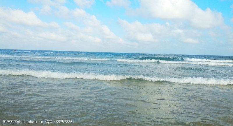 海蓝天蓝天海滩图片