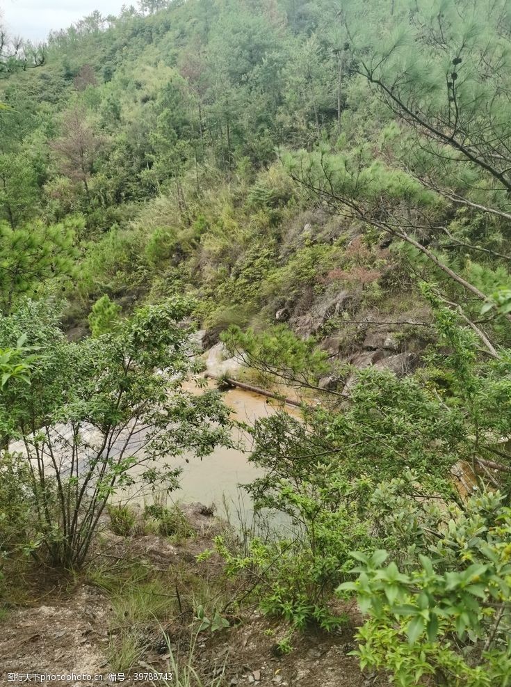 户外登山山地风光图片