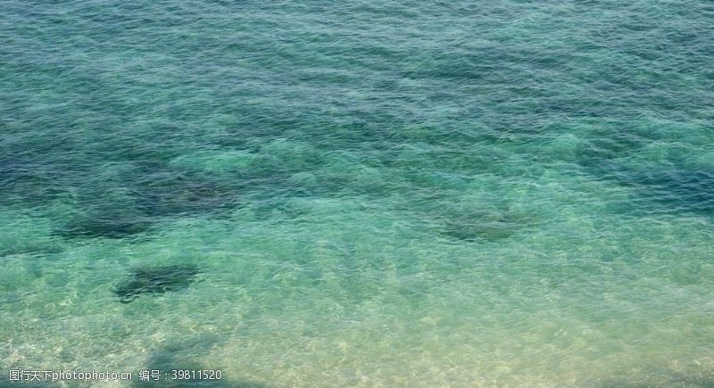 清澈的水碧绿的海水背景素材图片