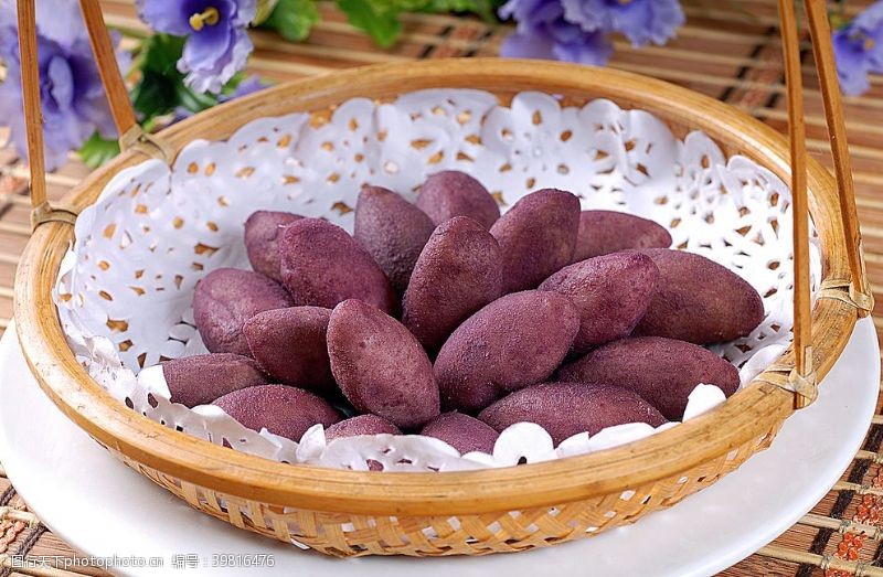 蒸饺小吃紫薯果图片
