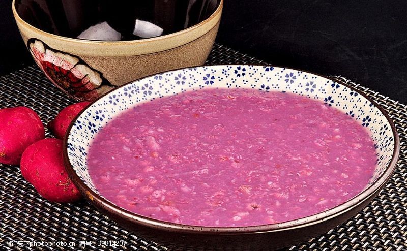 大米粥紫薯粥图片