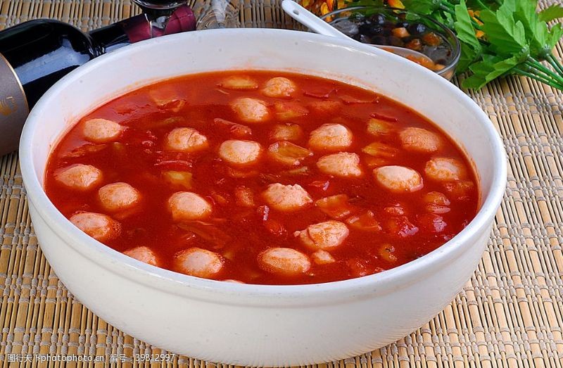 番茄炒蛋番茄丸子汤图片
