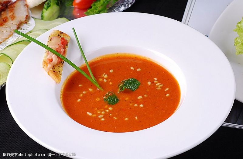 西红柿炒蛋松仁西红柿汤图片