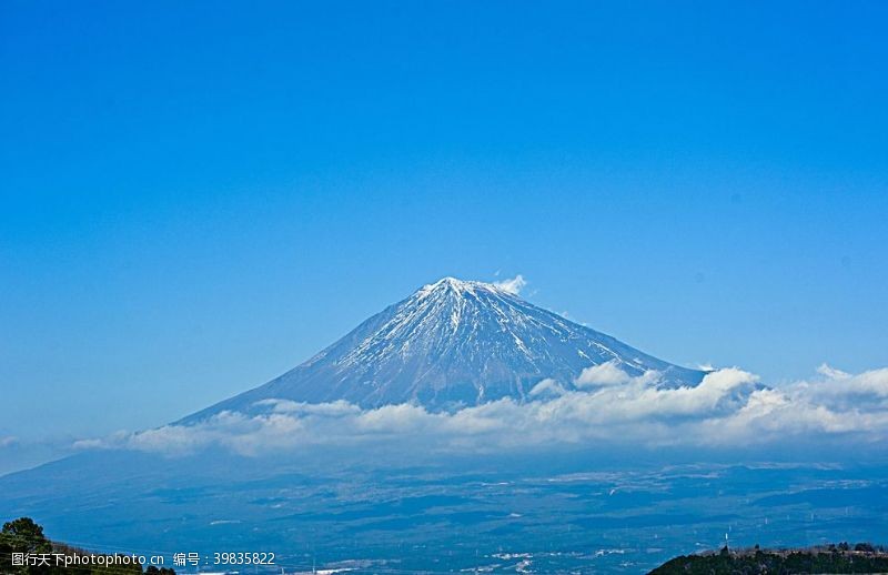 山峦富士山图片