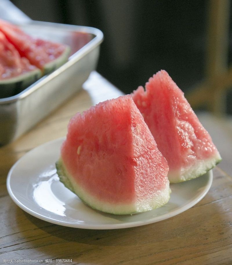 炎炎夏天餐后水果西瓜图片