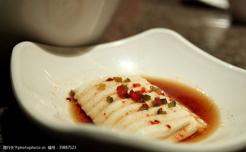 冷色系日韩料理冷豆腐图片