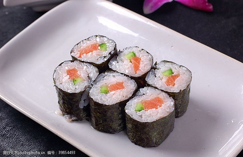 寿司类三文鱼卷寿司图片