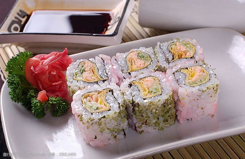 主食类寿司类吞拿鱼三色卷图片