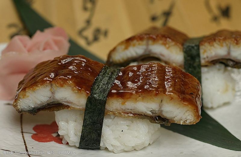 大寿鳗鱼寿司图片