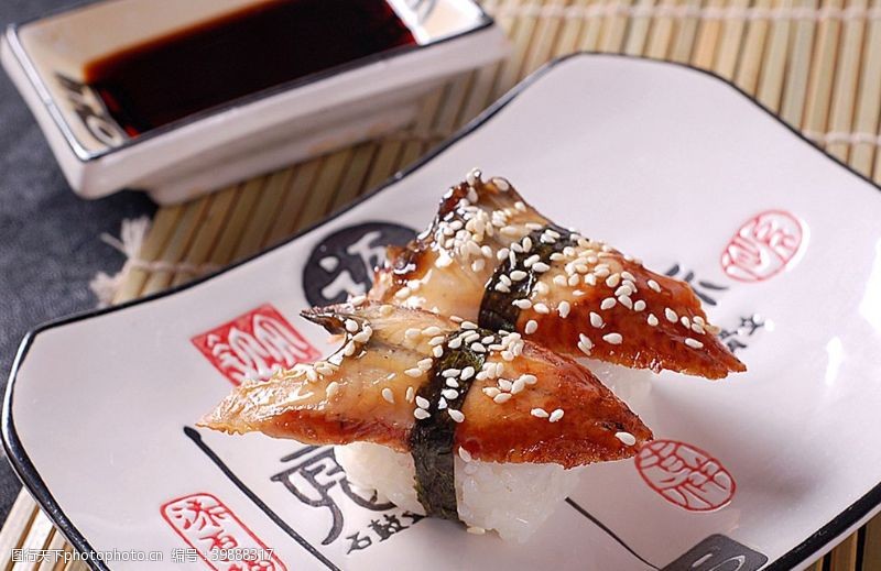 焖类寿司类鳗鱼握寿司图片