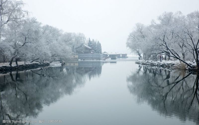 海天佛国颐和园雪景图片