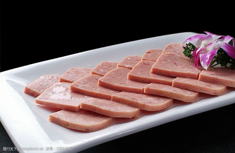 肥料火锅配菜午餐肉图片