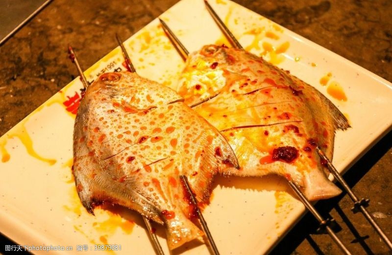 鱼串烤鱼图片