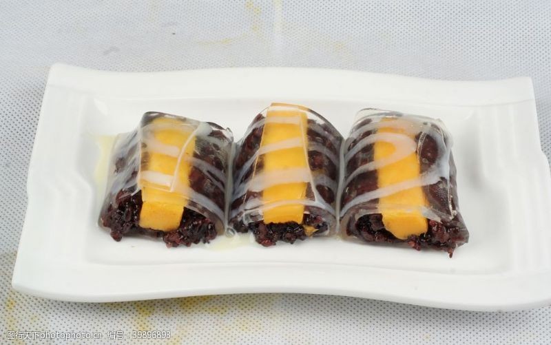 甜品菜单创意小吃芒果黑糯米卷图片