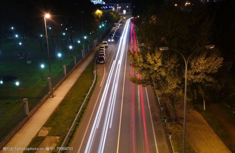 城市夜景延时摄影公路拖影图片