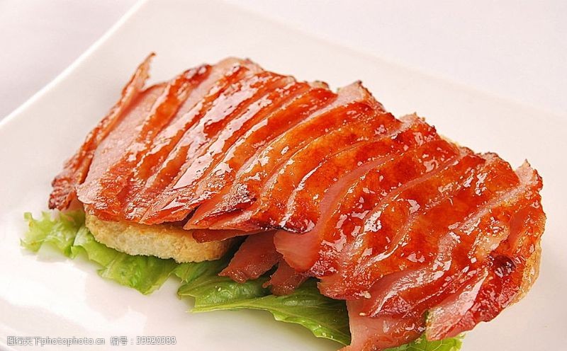 小猪沪菜碳烧猪颈肉图片