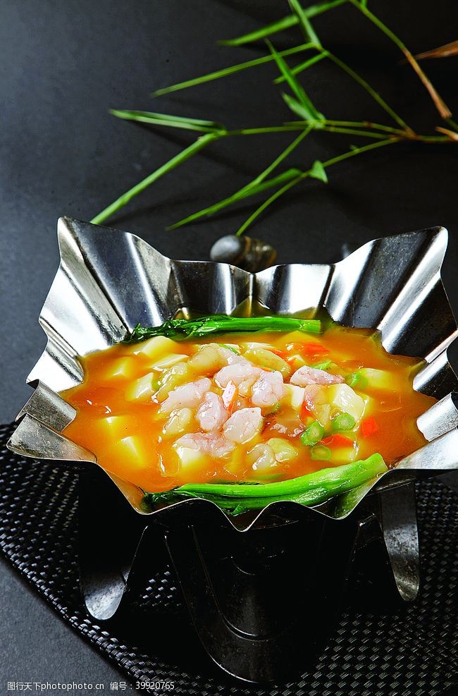 虾滑摄影徽菜海棠鲜虾滑豆腐图片