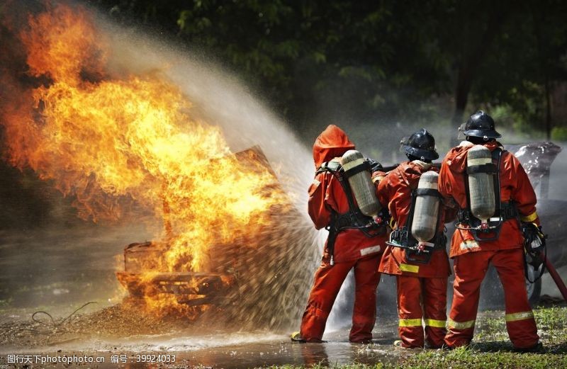 职业人物消防员素材图片