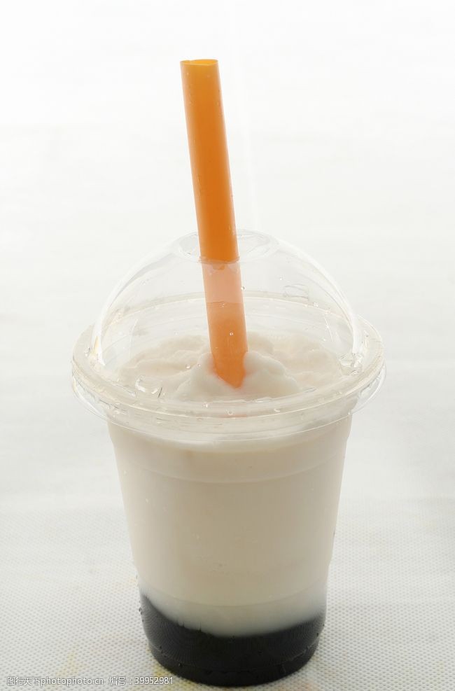 芒果黑白双拼冰沙饮料图片
