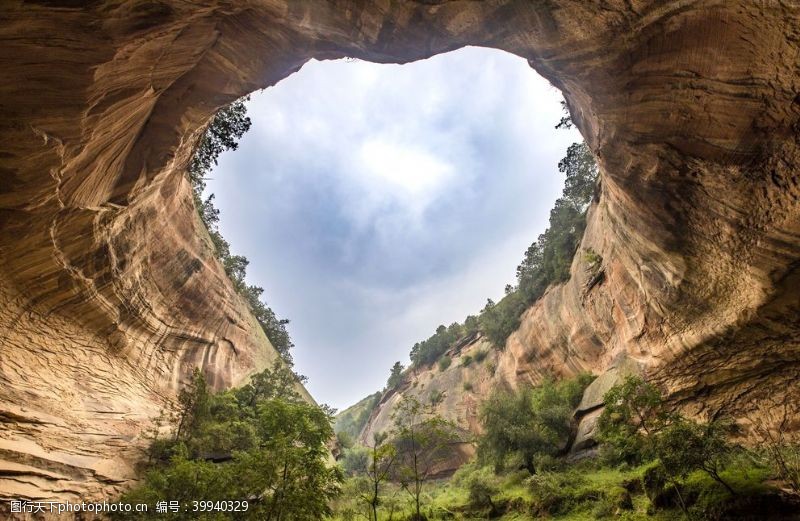 峡谷陕北甘泉心形峡图片