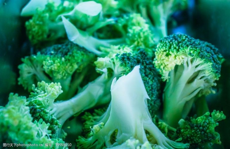 蓝色蔬菜新鲜西蓝花图片