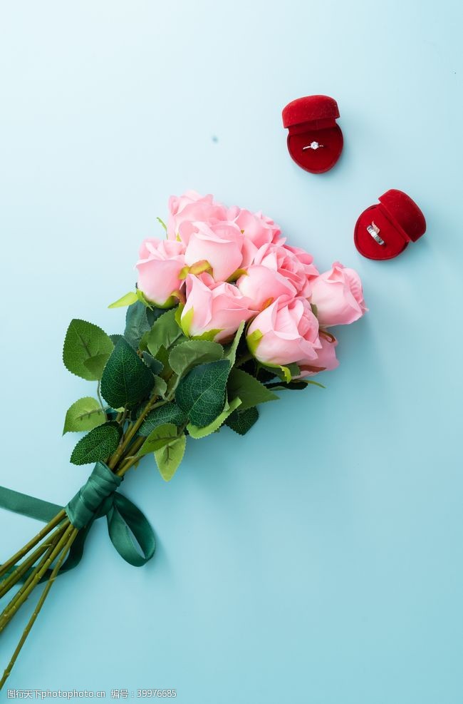 美丽花朵一大束美丽的粉色玫瑰图片