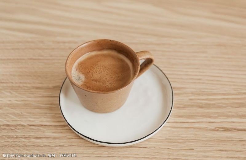 水杯咖啡图片