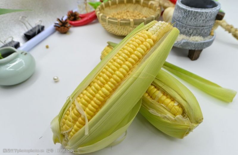 健康餐具玉米图片