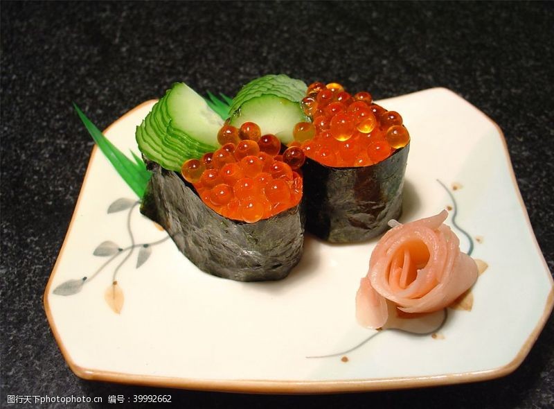 寿司高清摄影红鱼籽寿司图片