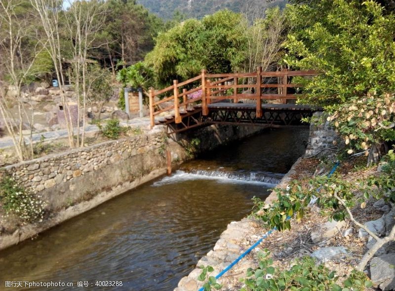 传统建筑河流图片