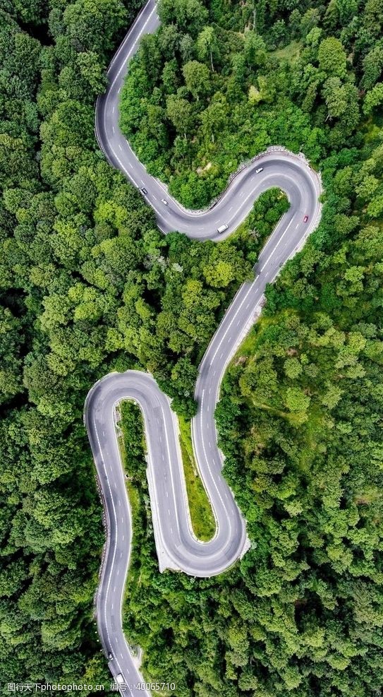 曲折公路图片
