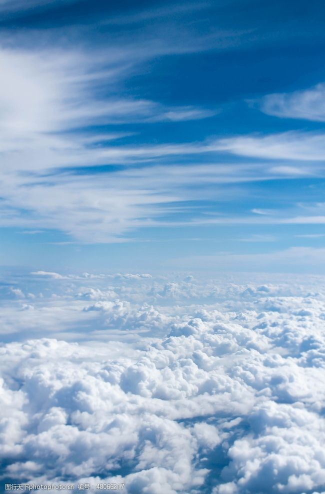 天平云上的照片蓝色天空云海图片