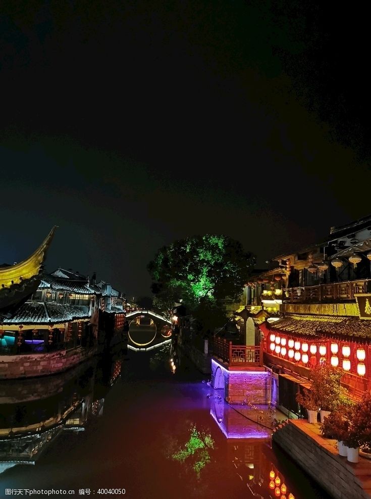 江南古镇夜景图片