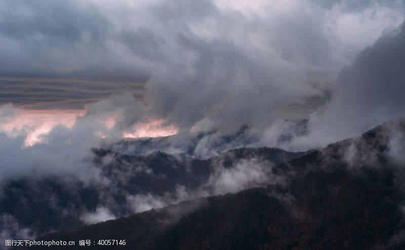 自然闪电火山图片