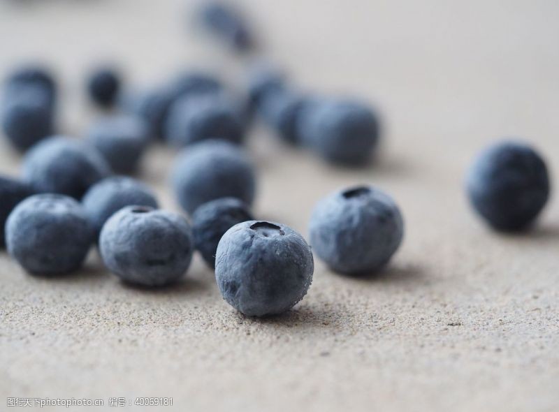 新鲜果汁蓝莓图片