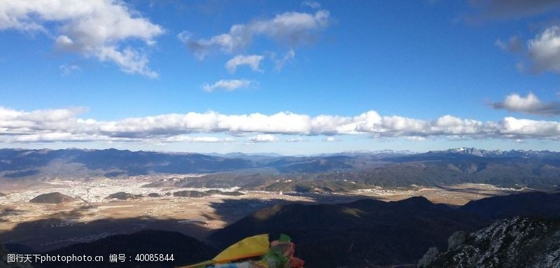 香格里拉石卡雪山图片