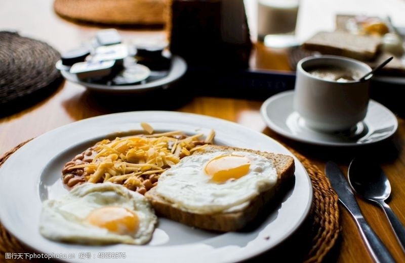 西餐餐具早餐面包鸡蛋图片