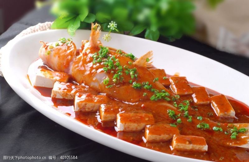 饭菜老豆腐烧红沙鱼图片