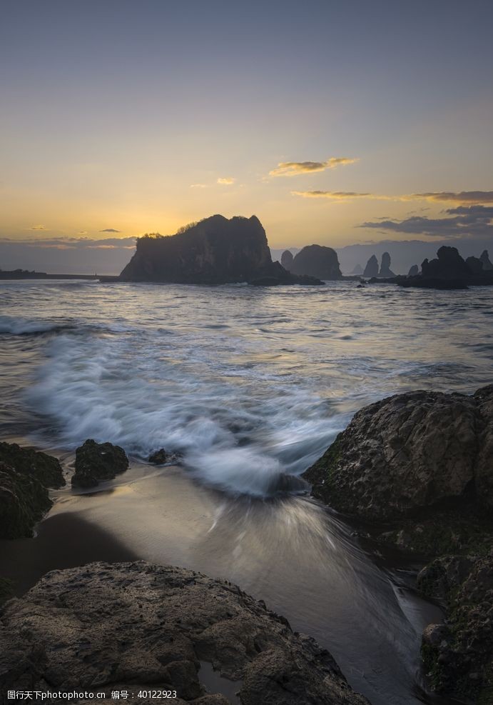 海岸线风景图片