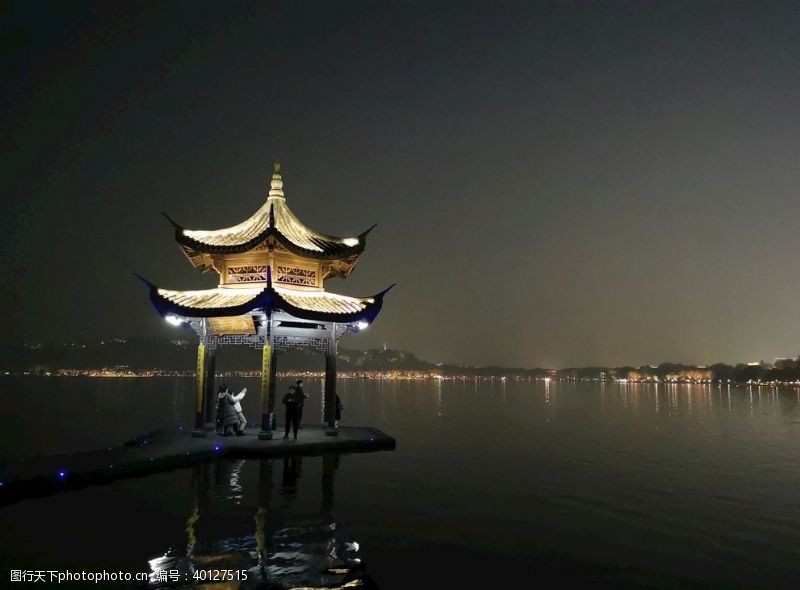 杭州西湖名胜西湖夜景图片