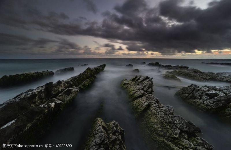 海岸线风景图片