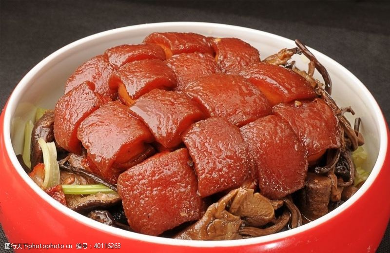 腊梅红烧肉图片