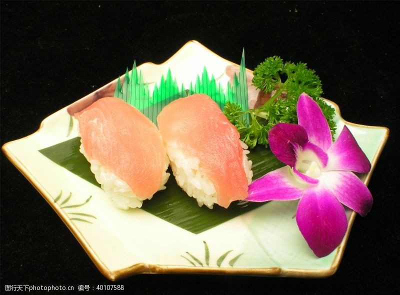 高清寿司摄影金枪鱼寿司图片