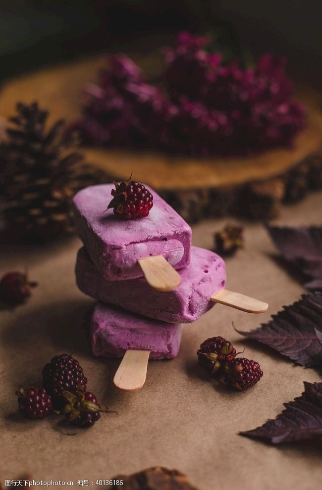雪糕美食蓝莓冰淇淋图片