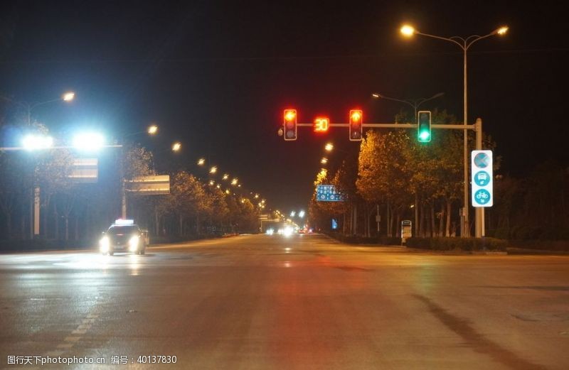 高速公路素材路灯图片