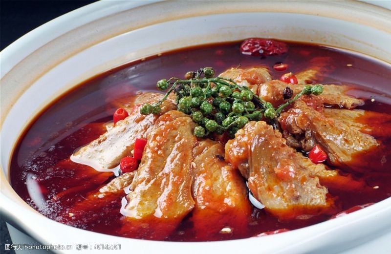 砂锅美食砂锅红汤开味图片