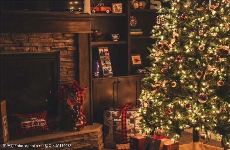 节日庆祝圣诞树图片